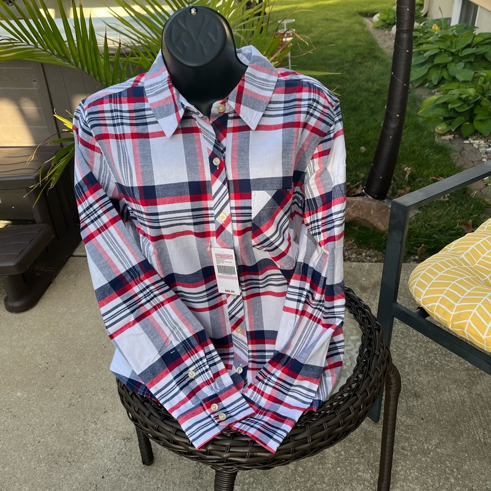Vineyard Vines Classic Button Down.